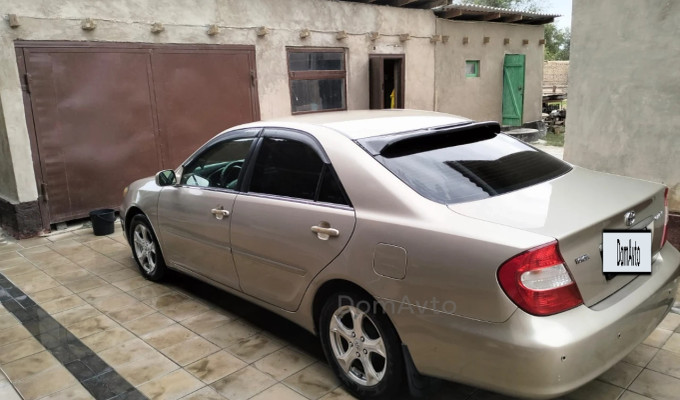 Toyota Camry 2003 года