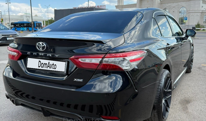 Toyota Camry 2018 года