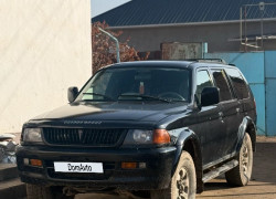 Mitsubishi Montero Sport 1998 года