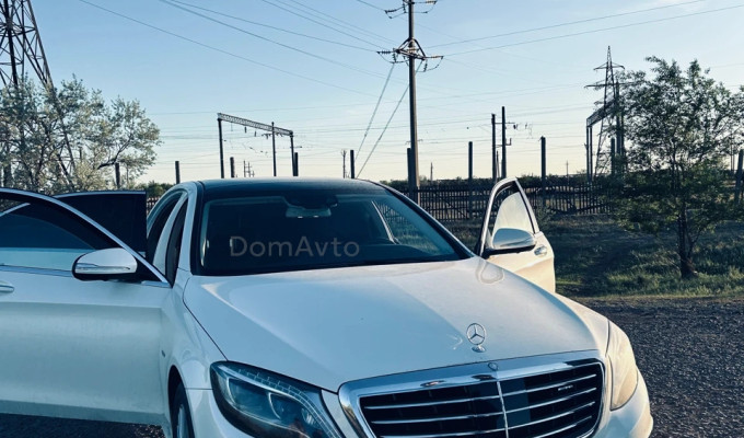Mercedes-Benz S-Класс 2014 года