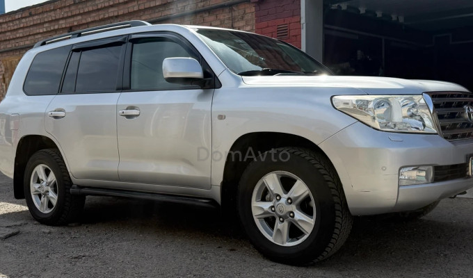 Toyota Land Cruiser 2010 года