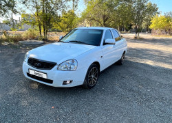 ВАЗ (Lada) Priora 2015 года