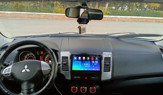 Mitsubishi Outlander 2010 года