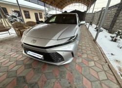 Toyota Camry 2024 года