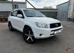 Toyota RAV4 2007 года