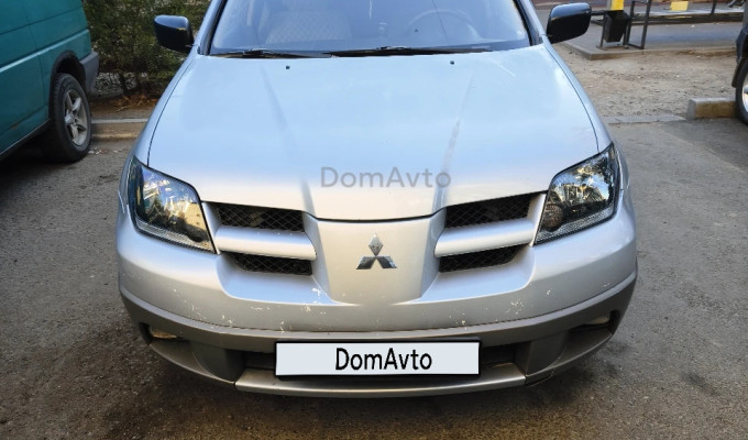 Mitsubishi Outlander 2004 года