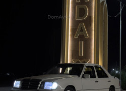 Mercedes-Benz E-Класс 1990 года