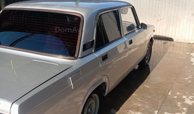 ВАЗ (Lada) 2107 2010 года