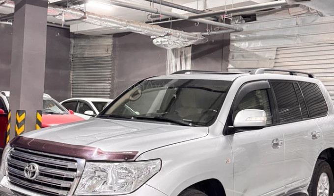 Toyota Land Cruiser 2010 года