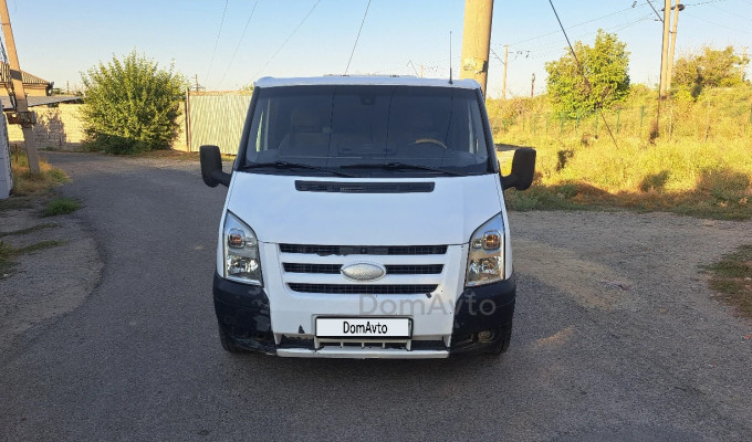 Ford Transit 2010 года