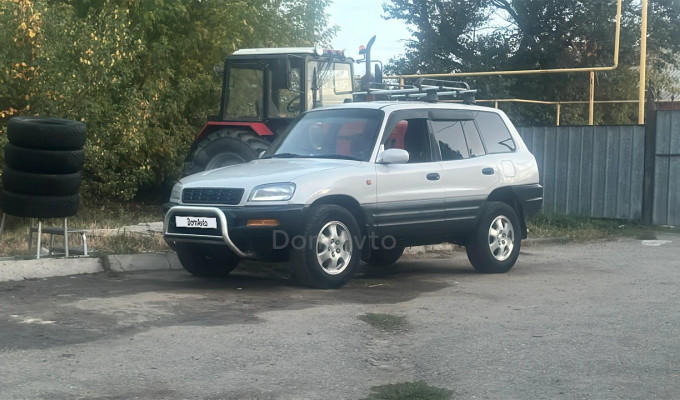 Toyota RAV4 1996 года