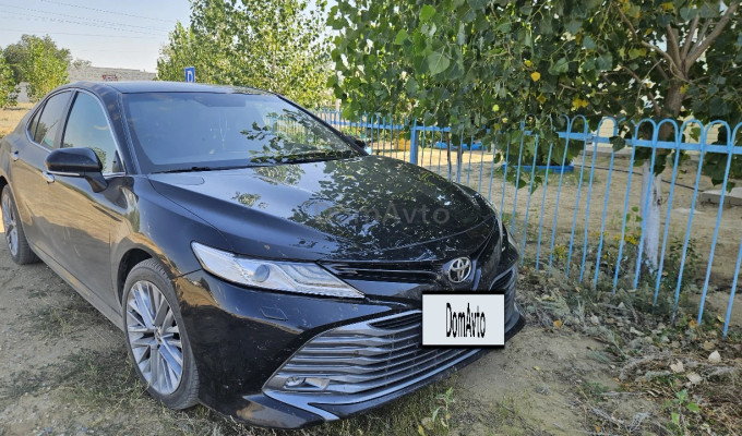 Toyota Camry 2019 года