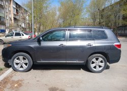 Toyota Highlander 2012 года