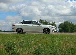 JAC J7 2023 года