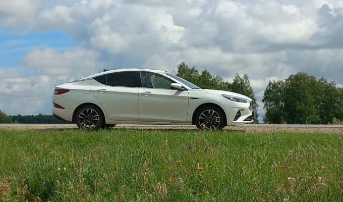 JAC J7 2023 года