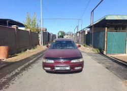 Mazda Cronos 1993 года
