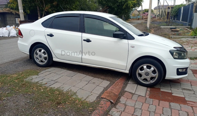Volkswagen Polo 2015 года