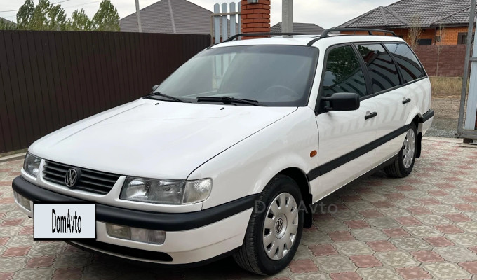 Volkswagen Passat 1993 года