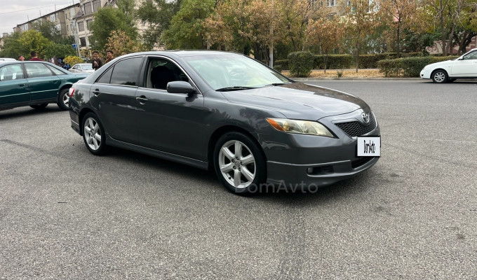 Toyota Camry 2007 года