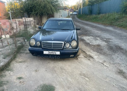 Mercedes-Benz E-Класс 1996 года