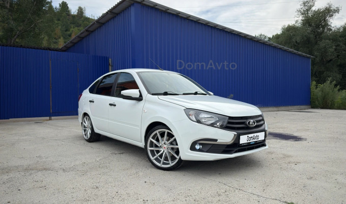 ВАЗ (Lada) Granta 2022 года