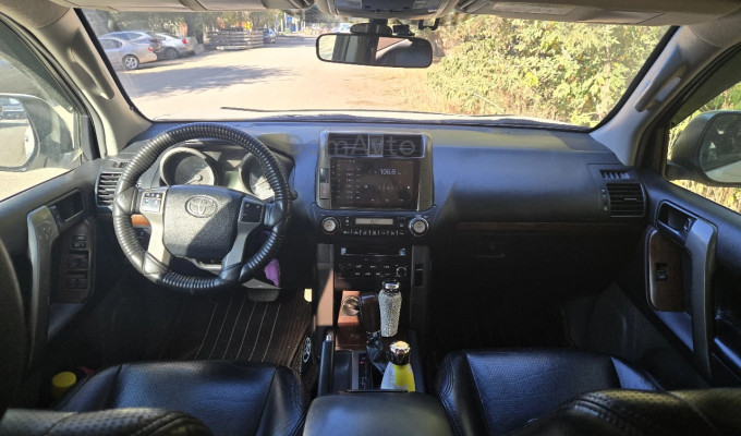 Toyota Land Cruiser Prado 2013 года