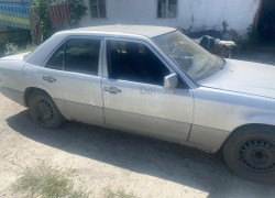 Mercedes-Benz E-Класс 1992 года