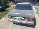 Mercedes-Benz E-Класс 1992 года