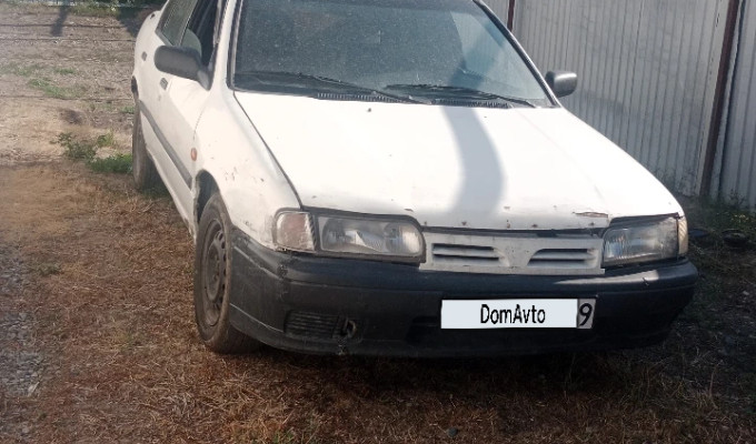 Nissan Primera 1992 года