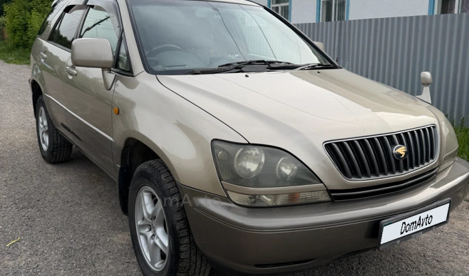 Toyota Harrier 1999 года
