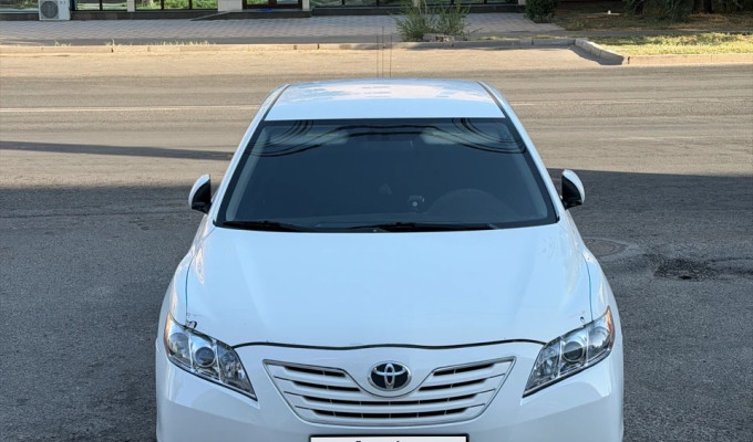 Toyota Camry 2006 года