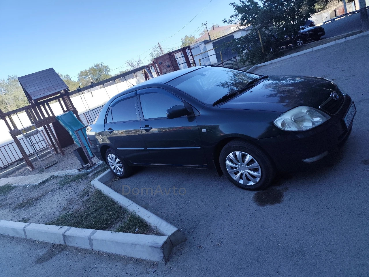 Toyota Corolla, 2004