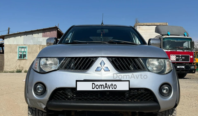 Mitsubishi L200 2008 года