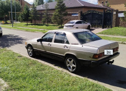 Mercedes-Benz 190 1987 года