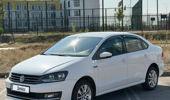 Volkswagen Polo 2015 года