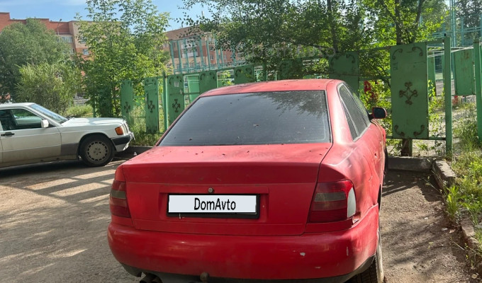 Audi A4 1996 года