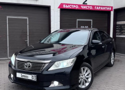 Toyota Camry 2013 года