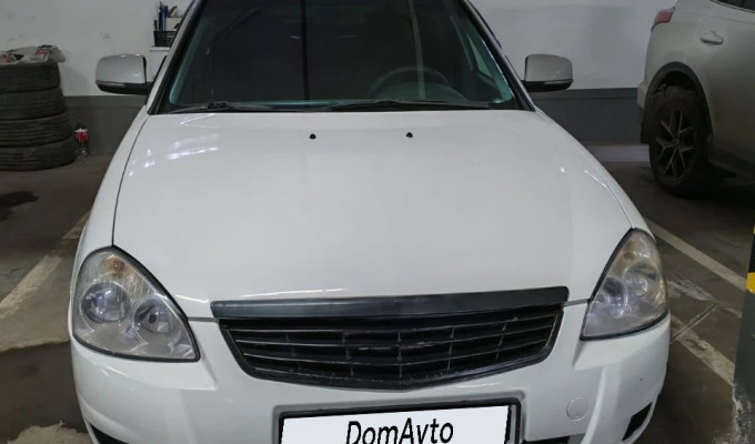 ВАЗ (Lada) Priora 2013 года