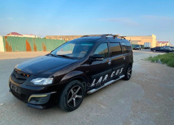 ВАЗ (Lada) Largus 2015 года