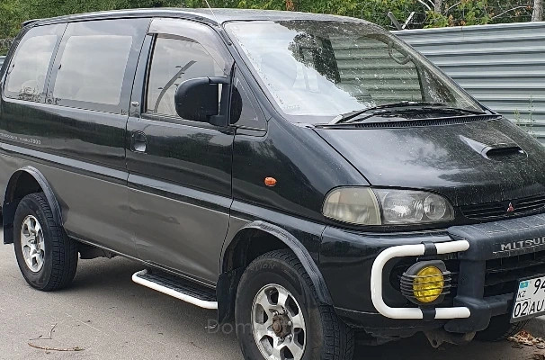 Mitsubishi Delica 1997 года