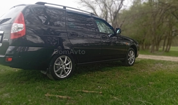ВАЗ (Lada) Priora 2011 года
