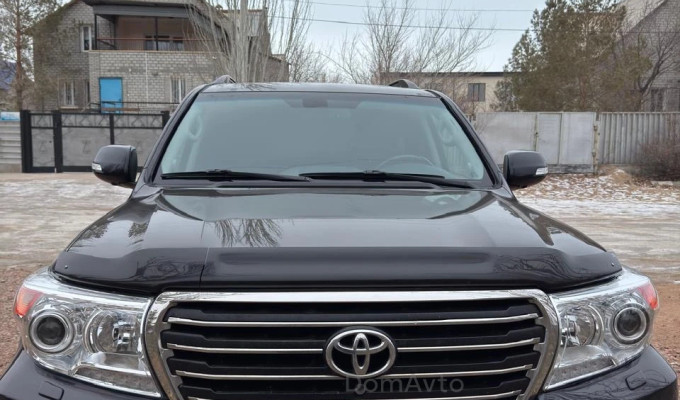 Toyota Land Cruiser 2012 года
