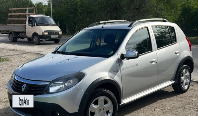 Renault Sandero 2014 года