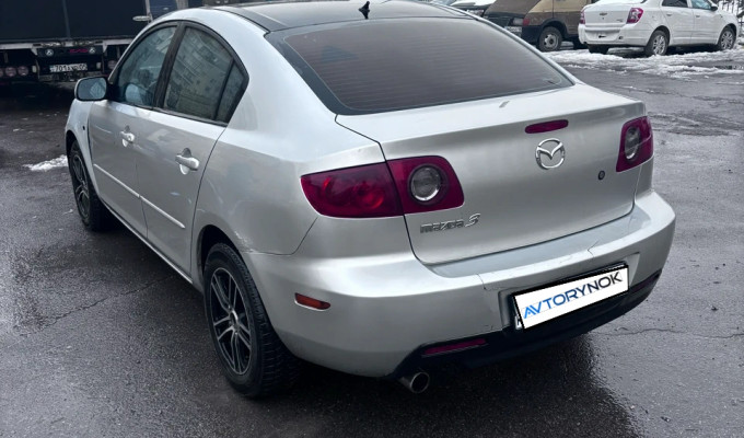 Mazda 3 2004 года