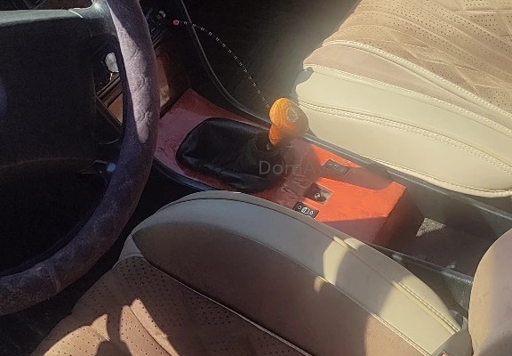 Mercedes-Benz E-Класс 1993 года