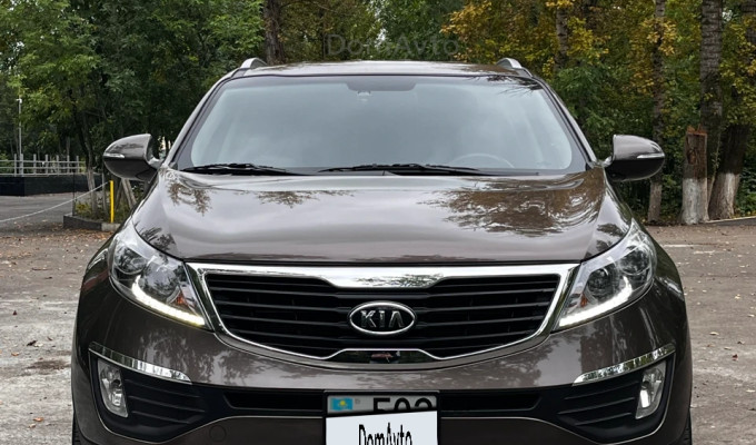 Kia Sportage 2012 года
