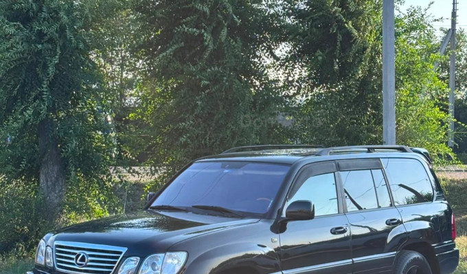Lexus LX 2005 года