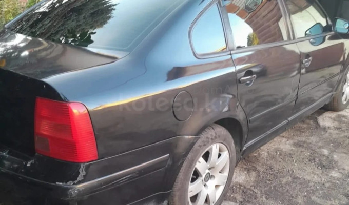 Volkswagen Passat 2000 года