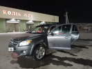 Toyota RAV4 2011 года