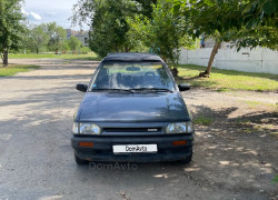 Mazda 121 1990 года